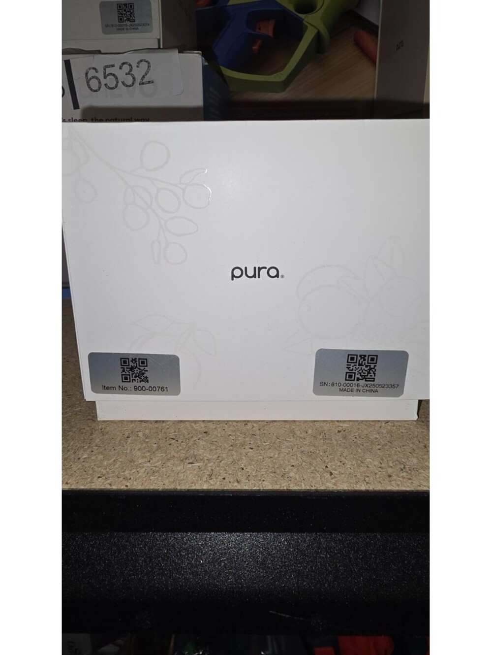 Pura 4 Smart Fragrance Diffuser WITH 2 Scents (2025 version, not recalled) - Picture 9 of 9